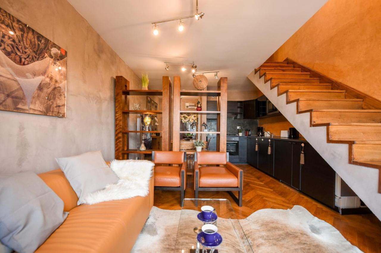 New - Elegant Duplex With Amazing View & Balcony - Homey Residence Bukarest Eksteriør billede