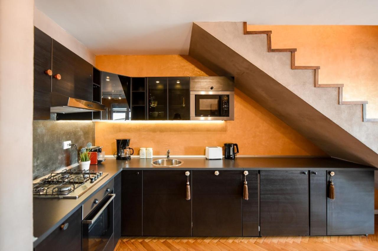 New - Elegant Duplex With Amazing View & Balcony - Homey Residence Bukarest Eksteriør billede