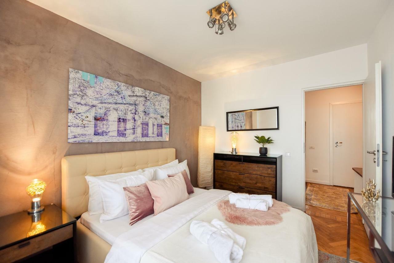 New - Elegant Duplex With Amazing View & Balcony - Homey Residence Bukarest Eksteriør billede